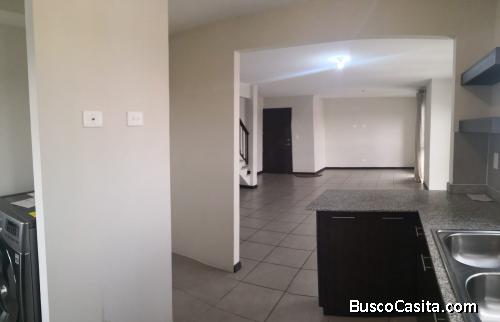 RENTOALQUILO Apartamento tipo casa en El Naranjo.