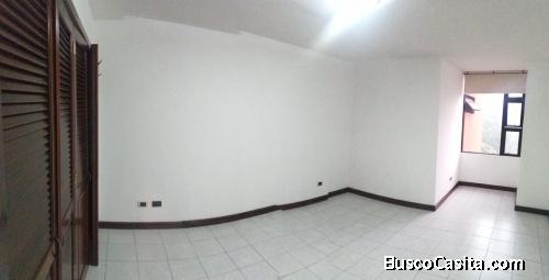 Apartamento de 1 habitación en RENTA zona 14