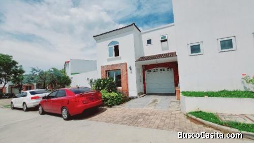 CASA EN VENTA FINANCIADA EN HACIENDA DE LAS FLORES VILLA NUEVA