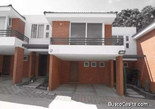 Casa en Renta condominio Ensenada de San Isidro, Zona 16