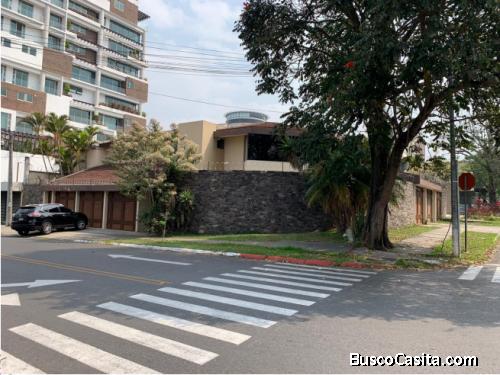 Casa en venta en zona 15 ideal para inversionistas