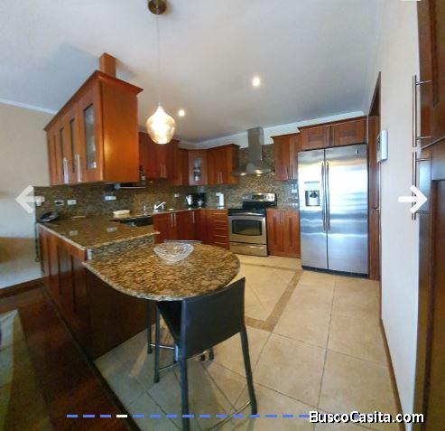 Amueblado 4 habitaciones zona 10 mascotas en Renta