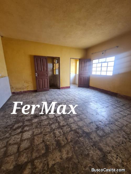 Se VENDE propiedad en zona 7, Castillo Lara. para REMODELAR,  