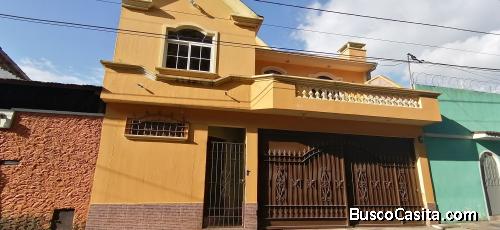 CASA SOBRE BULEVAR DE LOMAS DEL NORTE Z.17