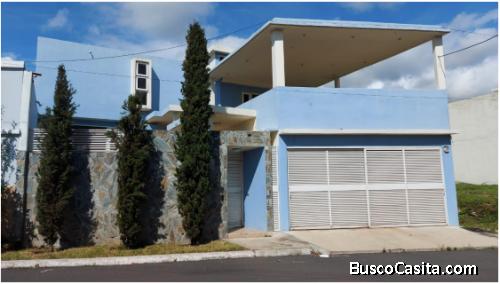 Casa en venta en San Cristobal en zona 8 de mixco