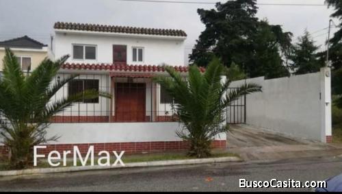 Casa en VENTA en San José Pinula,  club y condominio Montecristo 