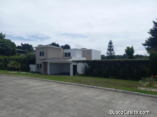 Venta de Casa en La Fontana ll Carretera a El Salvador