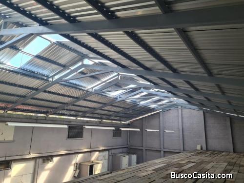 RENTA Bodega y oficinas zona 11 sobre Aguilar Batres