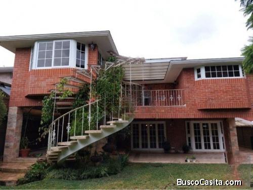 Casa en Venta en Condominio Bosques de las Luces.