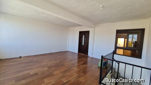 Casa nueva en venta en Loma Real San Cristóbal Z8 Mixco