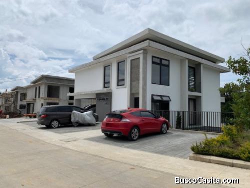 SE VENDE APARTAMENTO EN SERENA DE ARRAZOLA