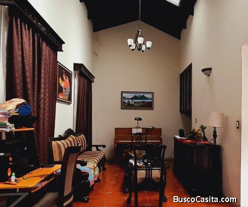 CASA DE 4 HABITACIONES EN VENTA TIKAL I Z. 7