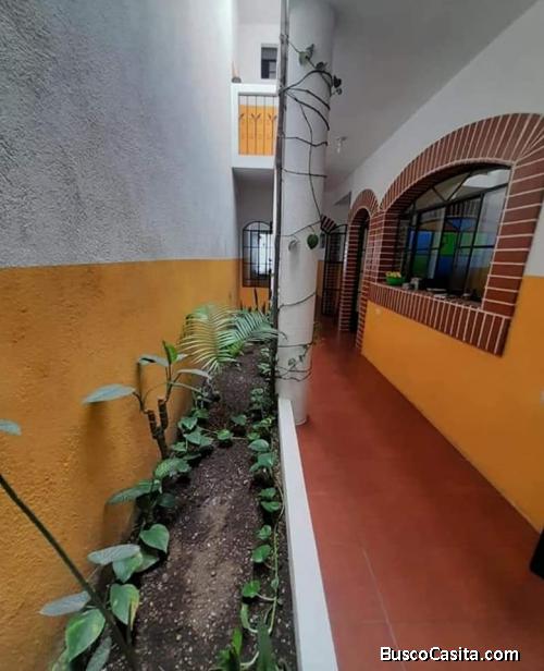 Casa grande en venta en San Pedro las Huertas en #AntiguaGuatemala