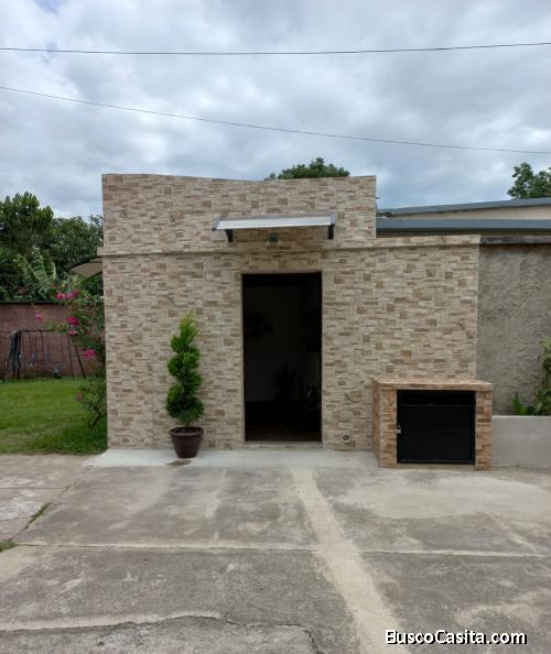 Rento apartamento nuevo servicios incluidos.