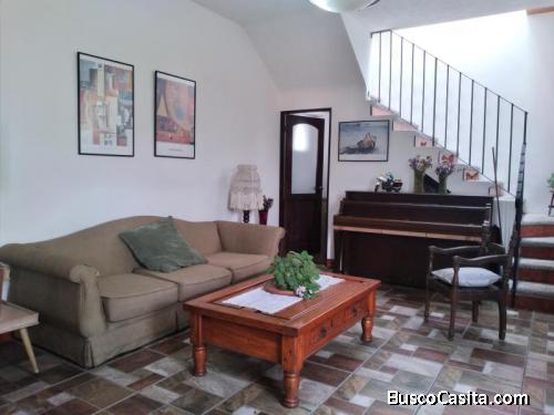 GANGA! Casa en venta en Alamdeda Don Vicente Ciudad Vieja