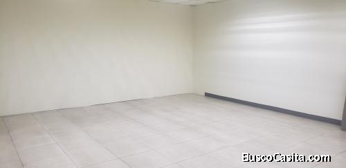 Alquilo Oficina de 160mts en zona 9