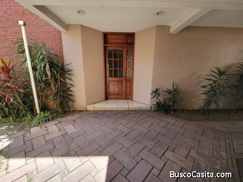 CASA RESIDENCIAL EN RENTA ZONA 11 LAS CHARCAS GUATEMALA