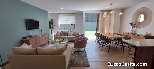 Preciosos apartamento sin muebles dentro de complejo residencial en #SantaLuciaMilpasAltas