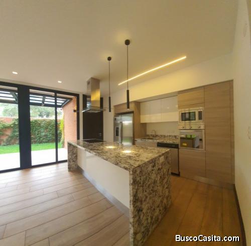 APARTAMENTO NUEVO CON JARDIN EN VENTA EN ZONA 15 VISTA HERMOSA I