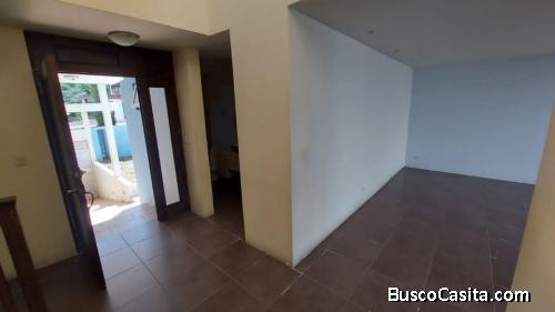 CASA EN VENTA EN CIUDAD SAN CRISTÓBAL, ZONA 8 DE MIXCO