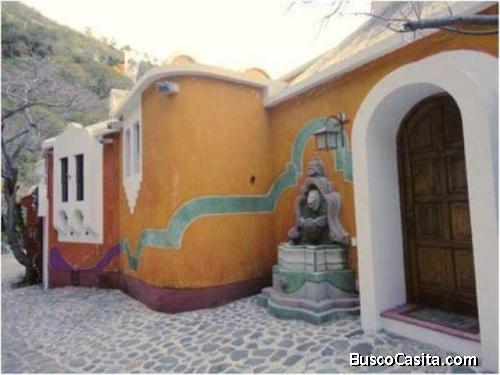 VILLA EN VENTA EN XOCOVILLAS LAGO ATITLAN SOLOLA