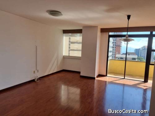 Apartamento en RENTA Zona 14 al Final de las Americas, Nivel Alto