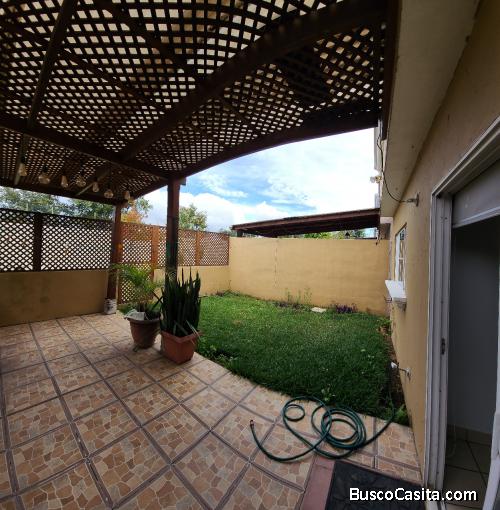 CASA EN VENTA EN CONDADO EL NARANJO MIXCO, GUATEMALA