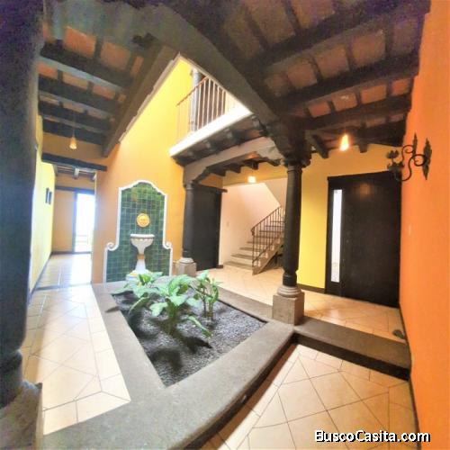 En venta Citmax Antigua ofrce lujosa casa en San pedro las Huertas