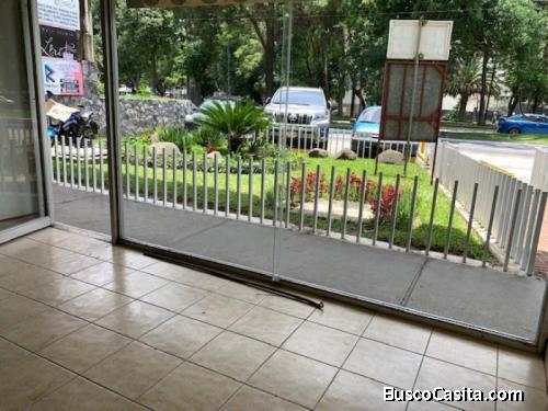 SE RENTA LOCAL COMERCIAL EN AVENIDA REFORMA Z.10