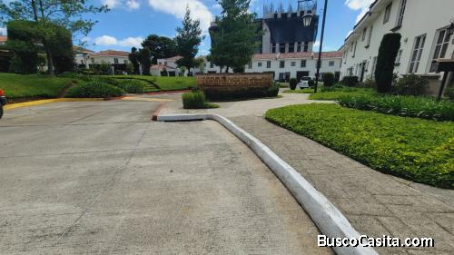 Casa en Venta en Mixco, Guatemala