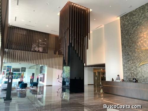 SE RENTA OFICINA EN C.C. SPAZIO ZONA 15