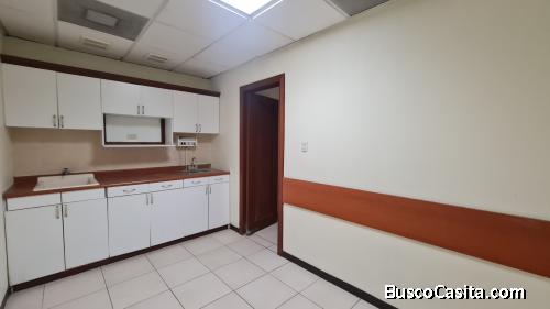 Oficina en Renta en zona 10 Paseo Plaza Guatemala