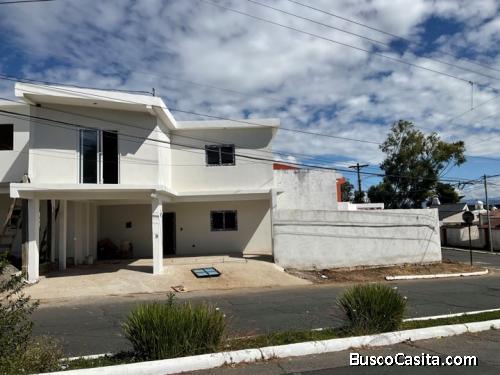 SAN CRISTOBAL PINARES DE SAN CRISTOBAL.¡¡¡CASA PARA ESTRENAR!!! 4 HABITACIONES