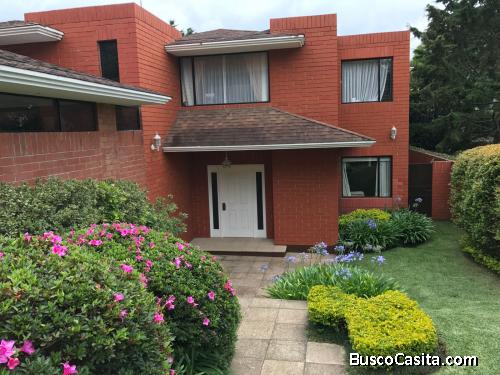 Vendo hermosa casa en Las Luces Carretera al Salvador