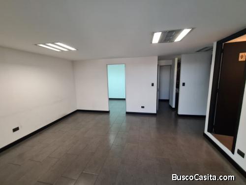 Oficina en Renta Edificio Géminis 10