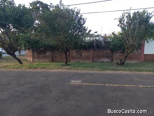 TERRENO DE ESQUINA EN VENTA, EN MARISCAL ZONA 11