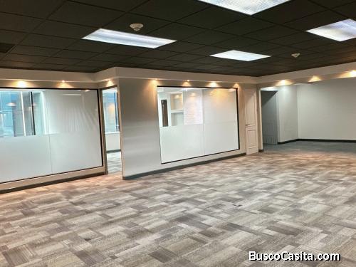 OFICINA EN VENTA EN 5 AVENIDA Z-14, EUROPLAZA