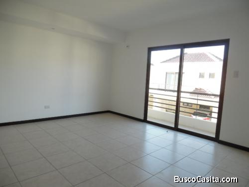 RENTA DE CASA EN ZONA 16MUNDO INMOBILIARIO