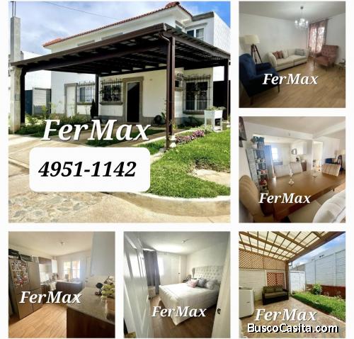 VENDO casa en San José Pinula.  Nítida!