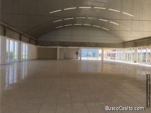 LOCAL EN VENTA DENTRO DE CENTRO COMERCIAL EN ESTANZUELA ZACAPA