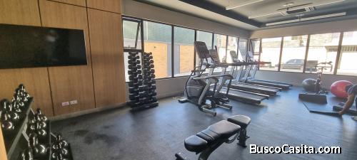 PARQUE 10 APARTAMENTO RENTA TRES HABITACIONES Z. 10