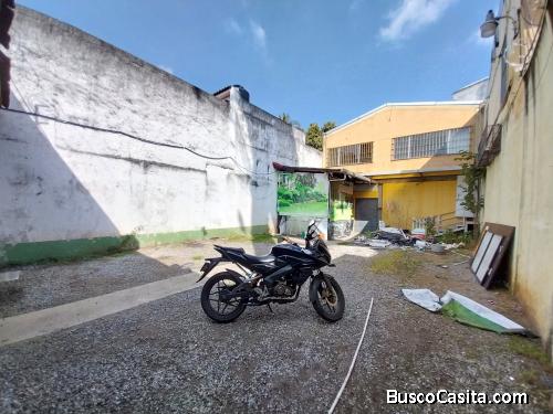 Bodega con sala de ventas y oficinas en venta en Aguilar Batres