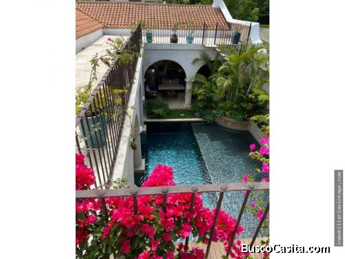 Casa en Venta Condominio Altos de Jacarandas, Antigua Guatemala  **En construcción**