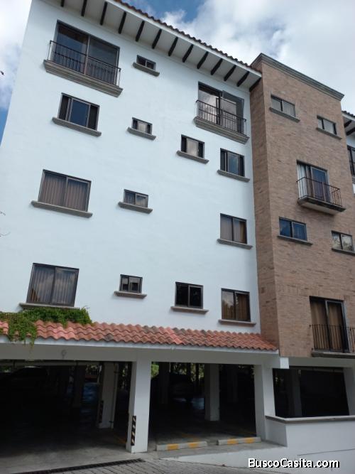 Zona 16 La Montaña apto de 3 habitaciones en renta