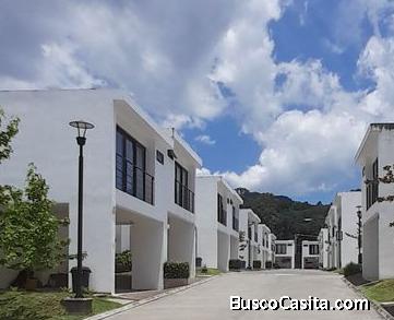 Alquilo Casa en Santa Catarina Pinula, a 10 minutos de zona 10 y zona 14