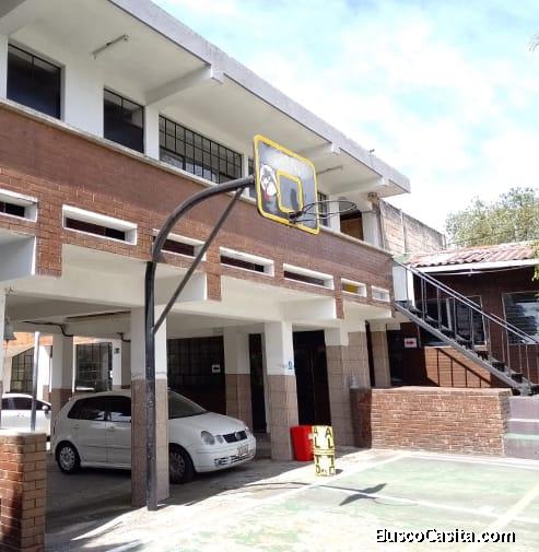 TERRENO GRANDE SOBRE BOULEVARD PRINCIPAL