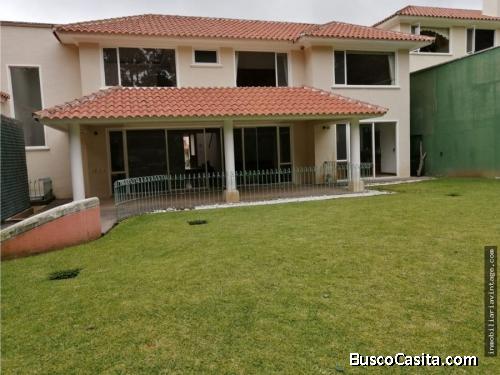 Hermosa Casa En CES En Venta