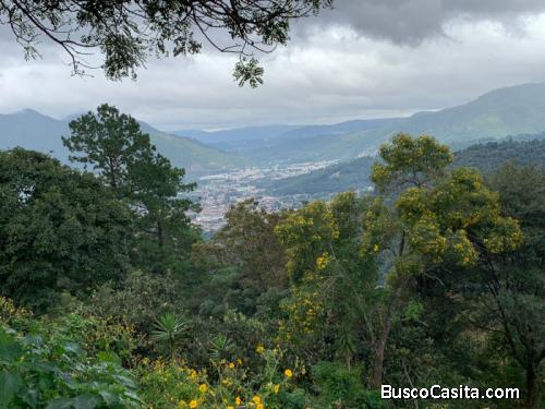 Vendo terreno en San Cristóbal el Alto con excelentes vistas. El terreno esta ubicado a pocos metros