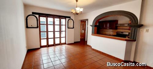 Se renta casa de 5hab. en el centro de #AntiguaGuatemala 