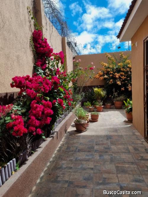 RENTO CASA EN SECTOR B1 CIUDAD SAN CRISTOBAL